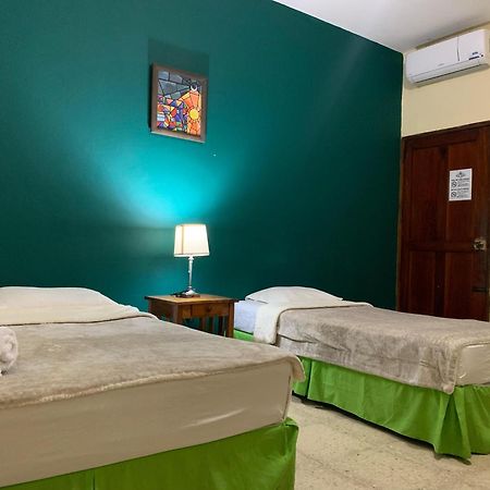 Hostal Fachente León 외부 사진